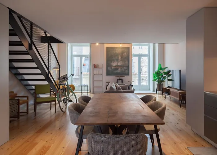 Flh Intendente Fashion Mezzanine With Balcony